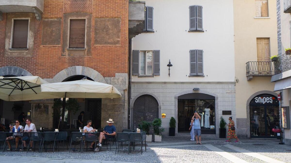 Alloggio Del 1400 Nel Cuore Del Centro Storico A 2 Min Dal Porto E Con 2 Bici Gratuite コモ エクステリア 写真