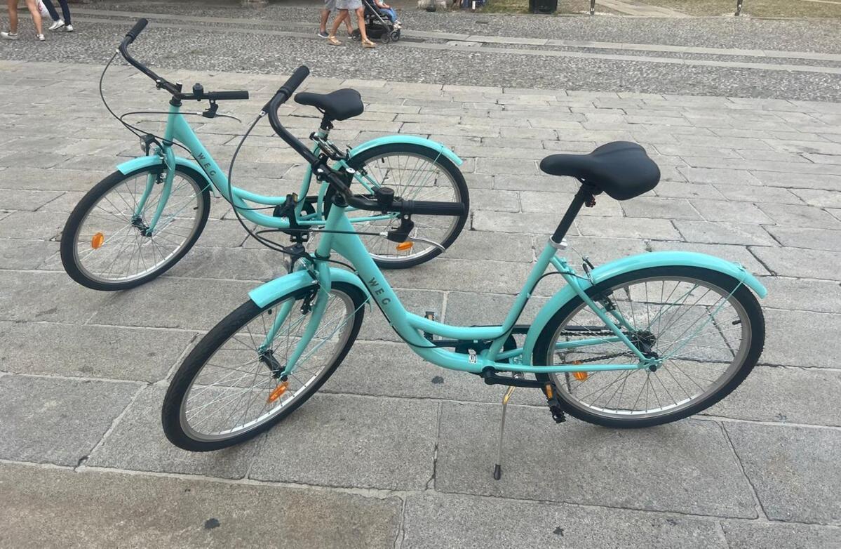 Alloggio Del 1400 Nel Cuore Del Centro Storico A 2 Min Dal Porto E Con 2 Bici Gratuite コモ エクステリア 写真